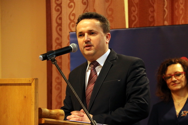 Burmistrz Leszek Kopeć, pogratulował wszystkim laureatom 